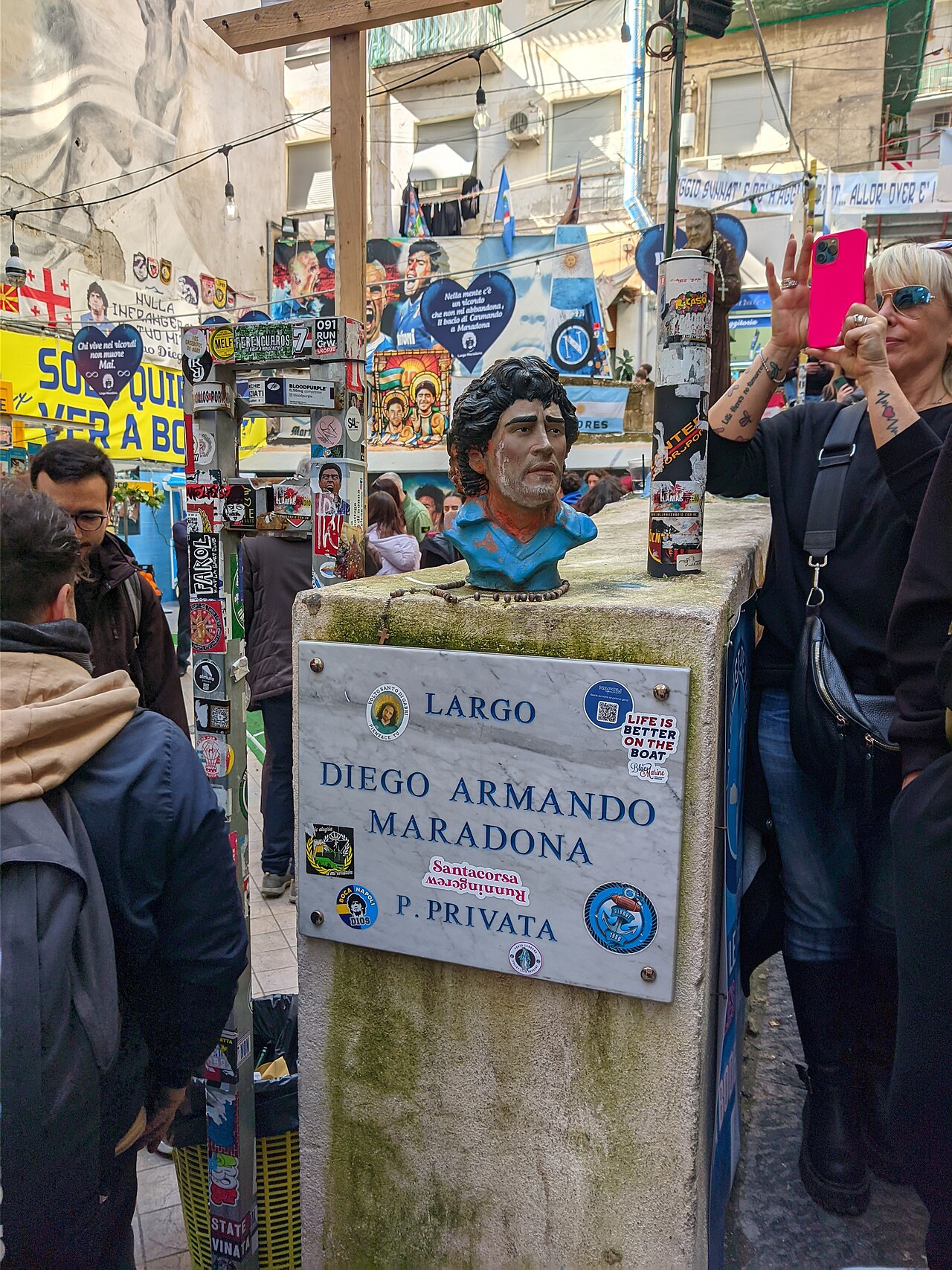 Largo Diego Armando Maradona plaque